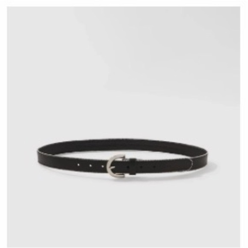 White House Black Market Ball Chain Trimmed Black Belt ya